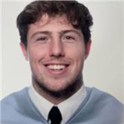 Bonjour ! Je suis Asier, professeur dans une école à Pampelune, avec un Master en Éducation et Technologie et une spécialisation.